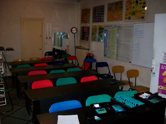 La salle de cours de code de l'auto-école