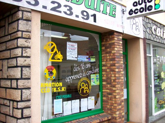 La vitrine de l'école de conduite
